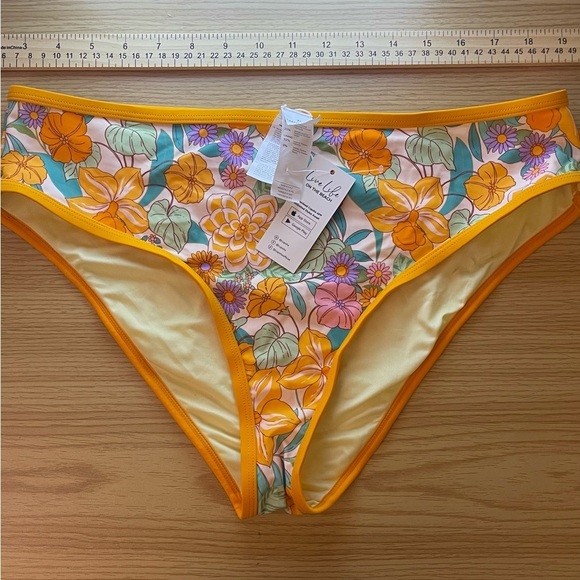 🆕👙🏝️Cupshe Swimsuit Bottom XL.l floral‎ - Picture 1 of 4